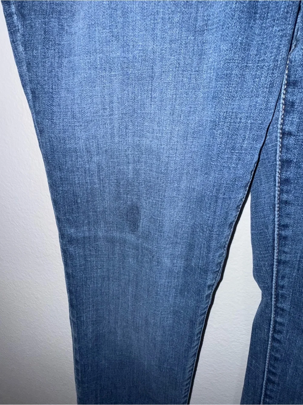 Levi’s Shaping Slim Straight Crop Jeans Women’s Size 32 Dark Wash Stretch